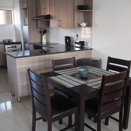 Or Tambo Self Catering Apartments, The Willows Boksburg Eksteriør bilde