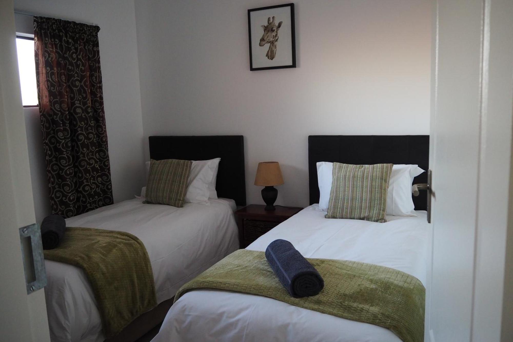 Or Tambo Self Catering Apartments, The Willows Boksburg Eksteriør bilde